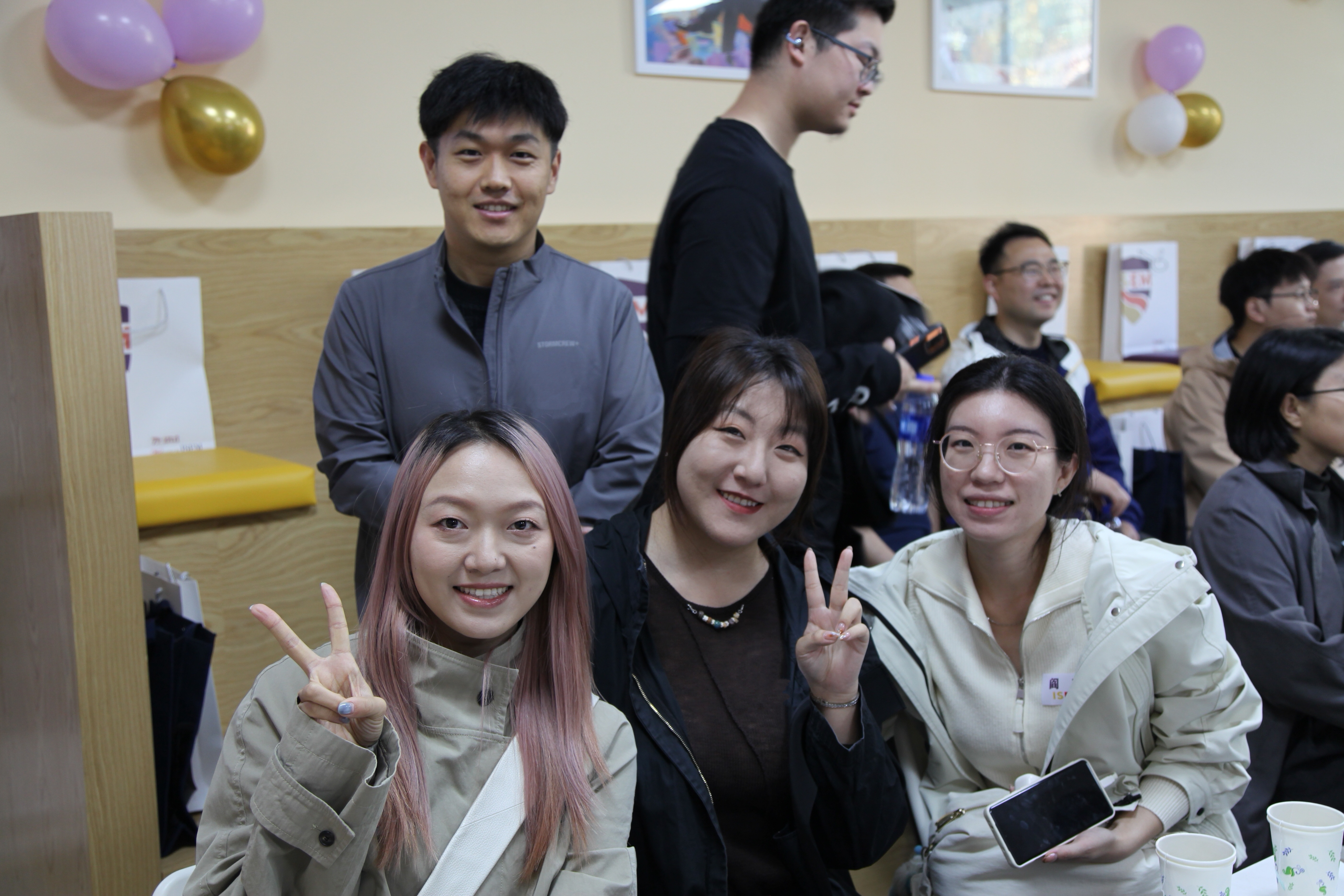 国经管-交流会2(1).jpg 国经管-交流会2(1).jpg